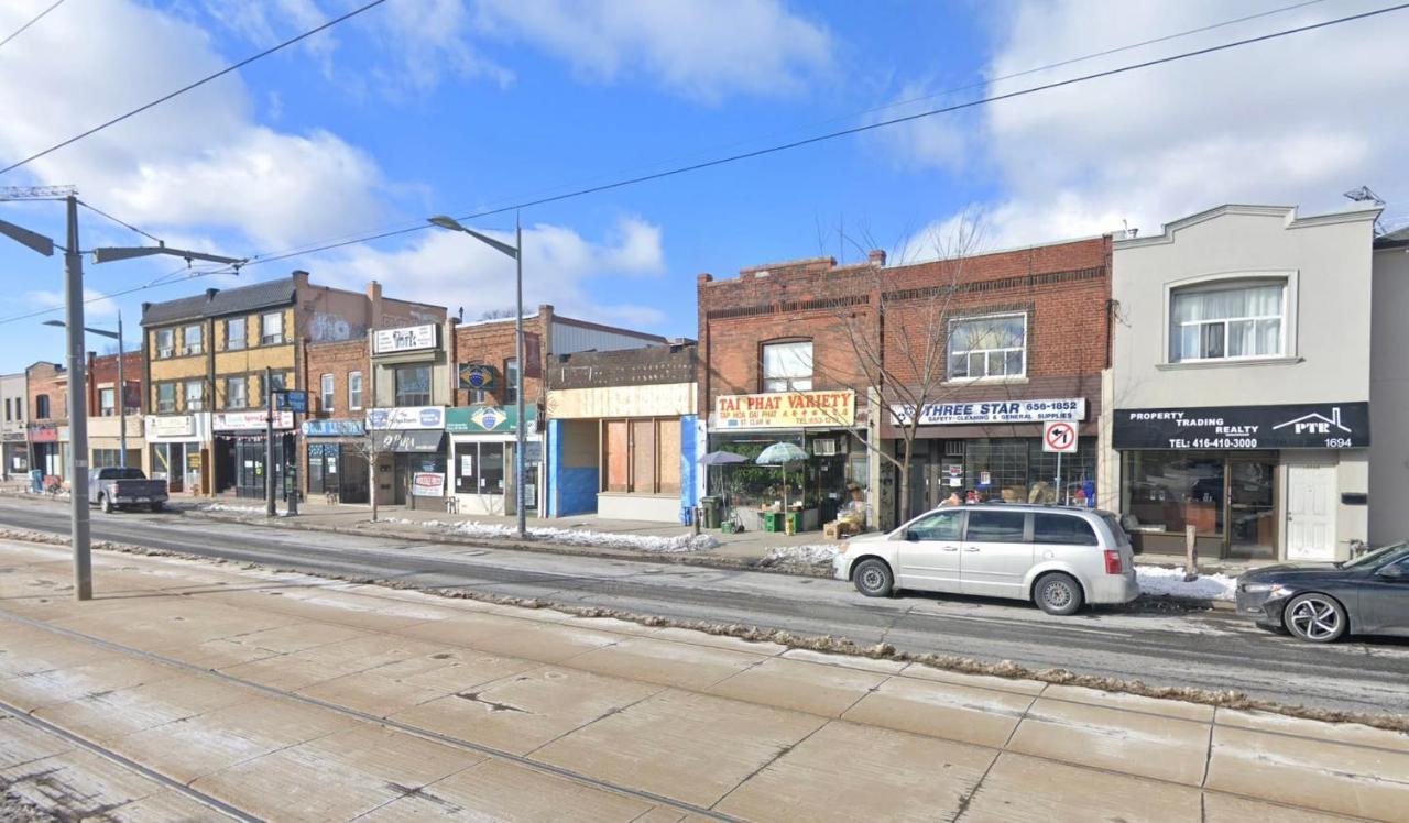 Newly Renovated - Cozy 1Br Apt With Netflix - Prime Location Toronto Exterior photo